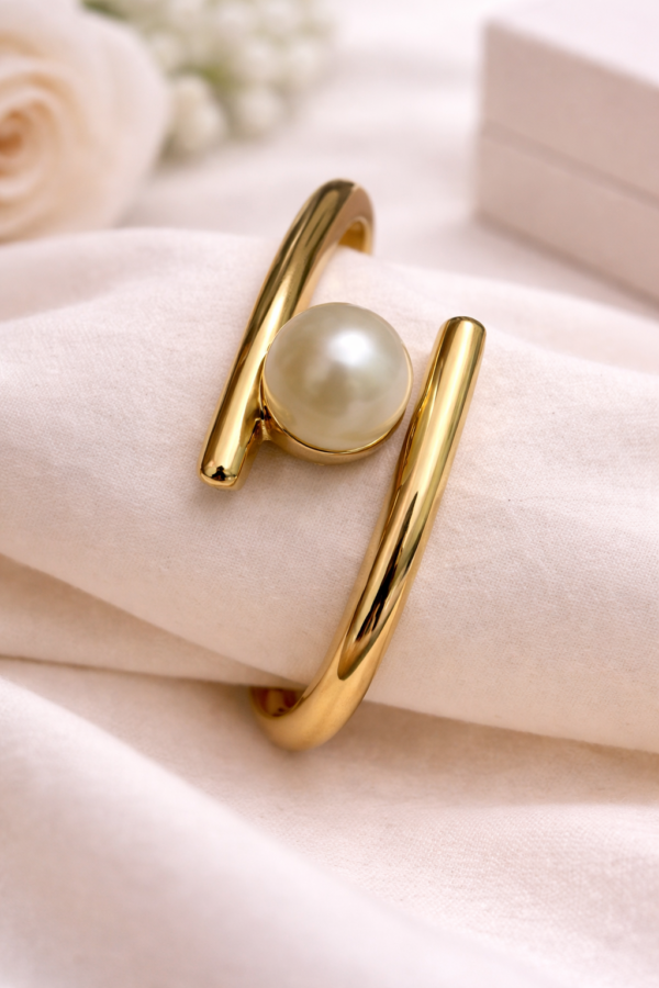 Anti-Turnish Pearl Bangle (0001)