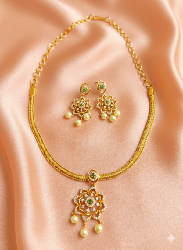 Attigai Floral AD Stone Pendant (00081)