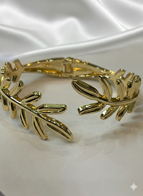 Anti-Turnish Leaf Design Bangle (0008)